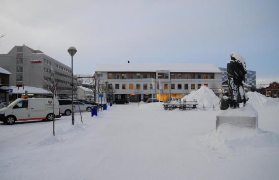Kirkenes, sa place centrale...