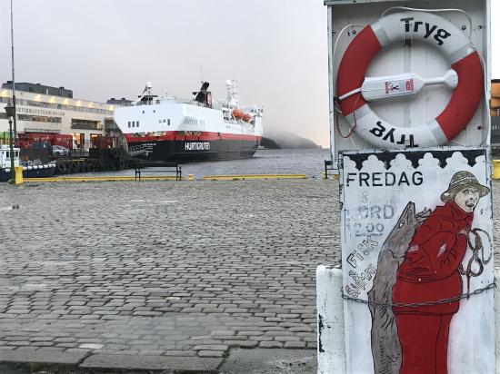 Arrivée à Bergen, le bateau est à quai