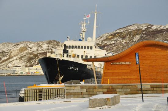 175 A quai à Bodø