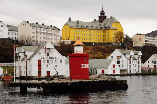 Nous quittons Ålesund, demain matin arrivée à Trondheim