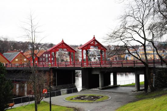 Le vieux pont sur la Nidelva
