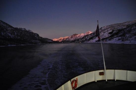 Le Raftsundet, un détroit de 20 km de long qui sépare les Îles Vesterålen et Lofoten
