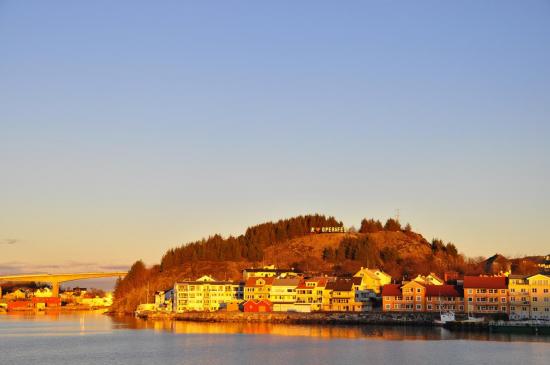 Une courte escale à Kristiansund, demain la fin du voyage :-(