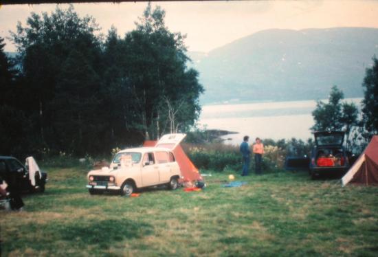 1979, Camping au bord d'un lac